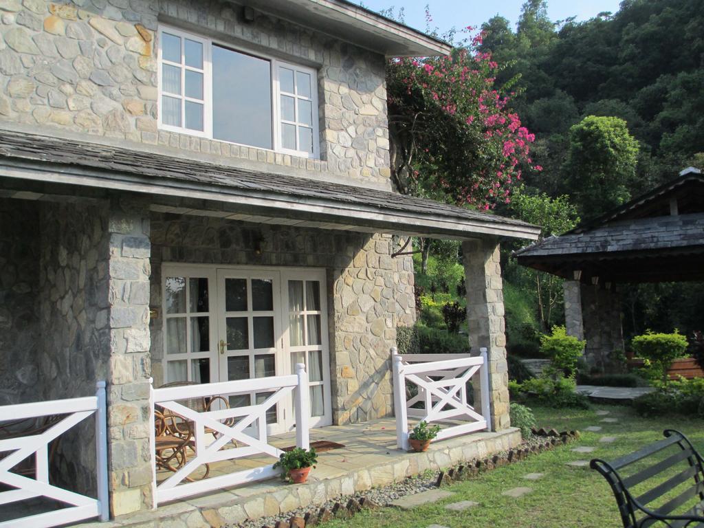 The Begnas Lake Resort & Villas Похара Екстериор снимка